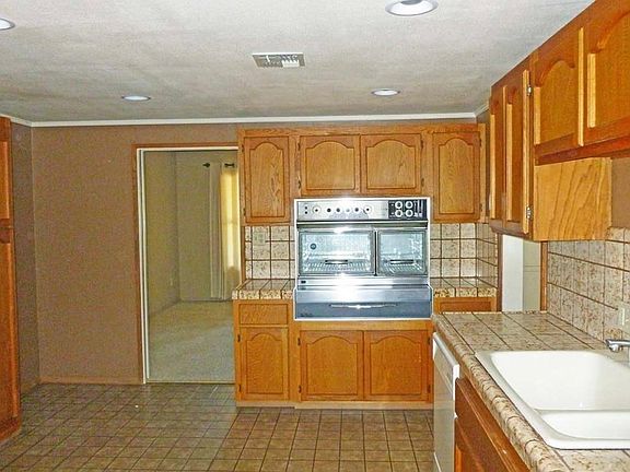 4th image of 8982 Conway Dr #3