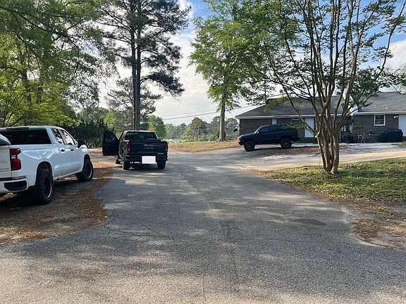 5th image of 117 Carriage Ln