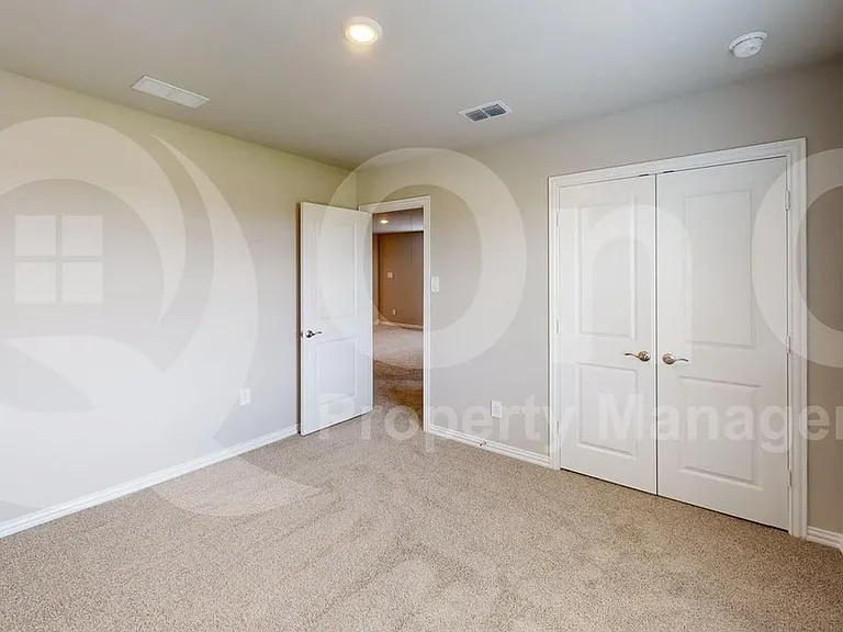 517 Ridgedale Dr — Photo 12