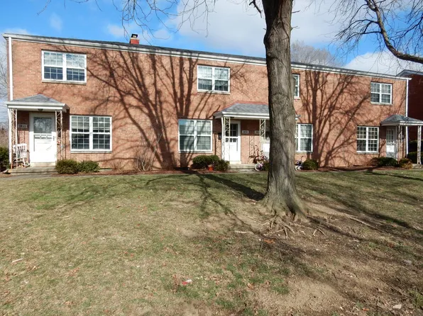 2052 Harwitch Rd, Upper Arlington, OH 43221