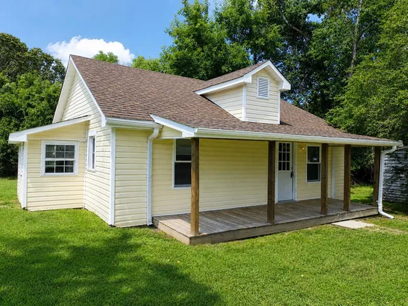 1033 Cowford Rd, Halifax, VA 24558