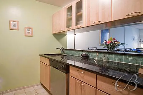 Sold by Bellmarc Realty | media 3