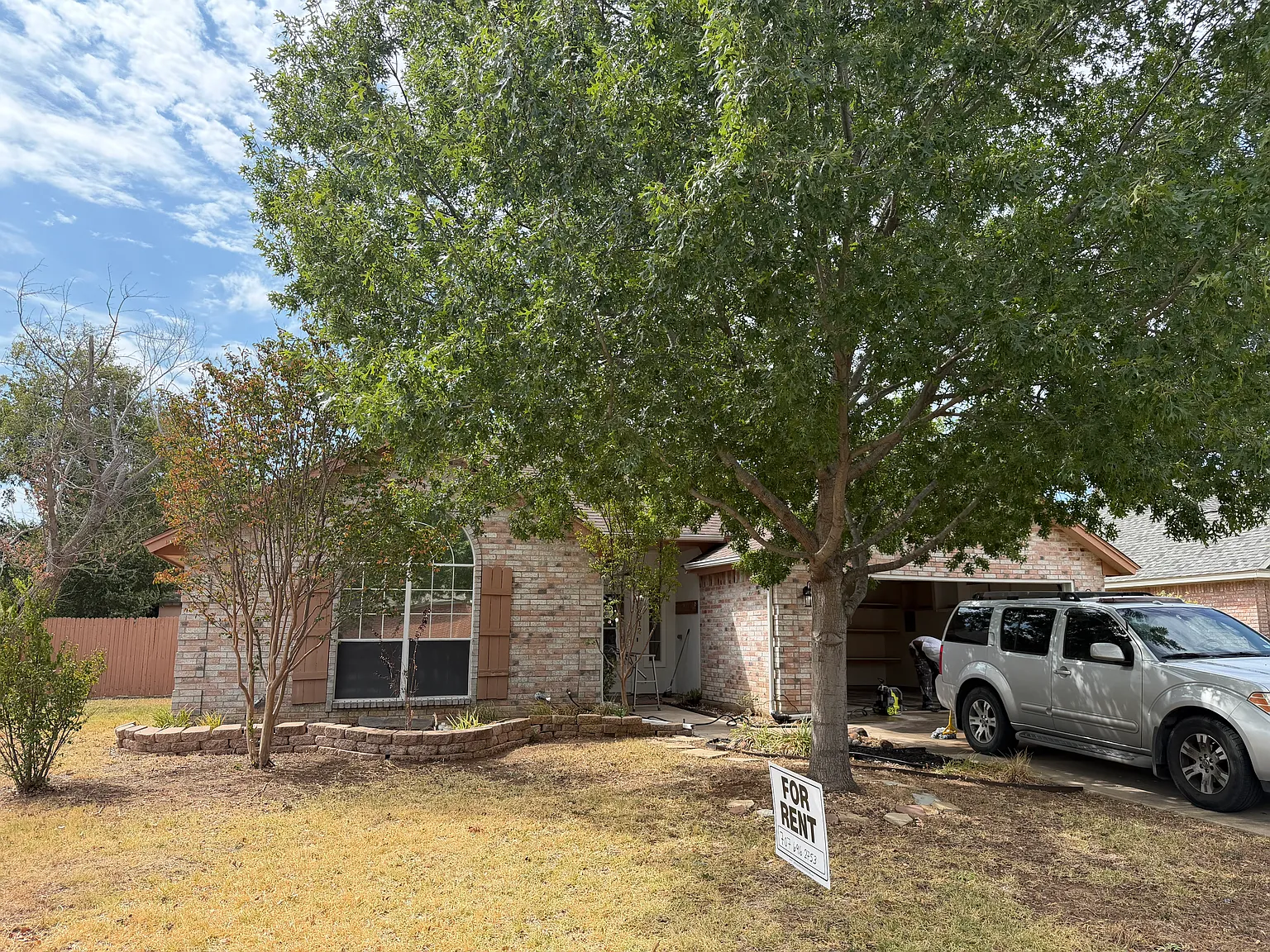 3 bed, 1445 sqft, $2,300 — Photo 2