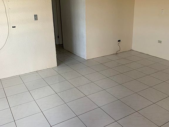 5th image of 265 Mount Pleasant Est