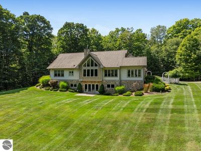 1750 Forest Ridge Trl, Charlevoix, MI, 49720