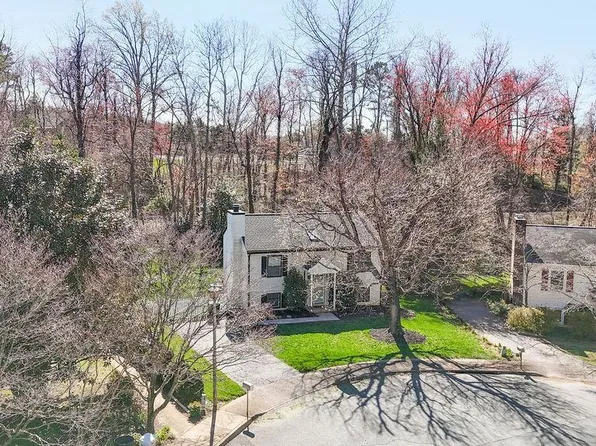 112 Greenbrier Ter, Charlottesville, VA 22901
