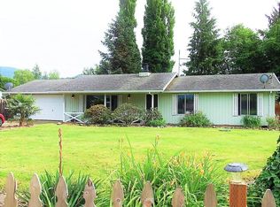 8325 Magnolia Dr, Tillamook, OR 97141