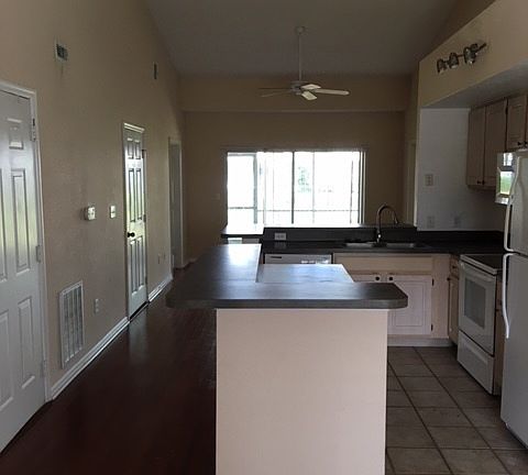 3rd image of 4996 Lambridge Ct APT 102