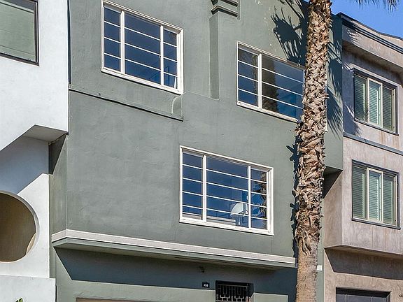 2nd image of 450 Los Palmos Dr