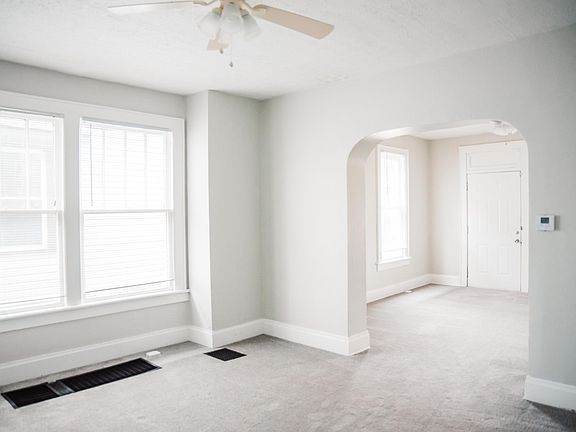 2nd image of 280 E Hudson St #280