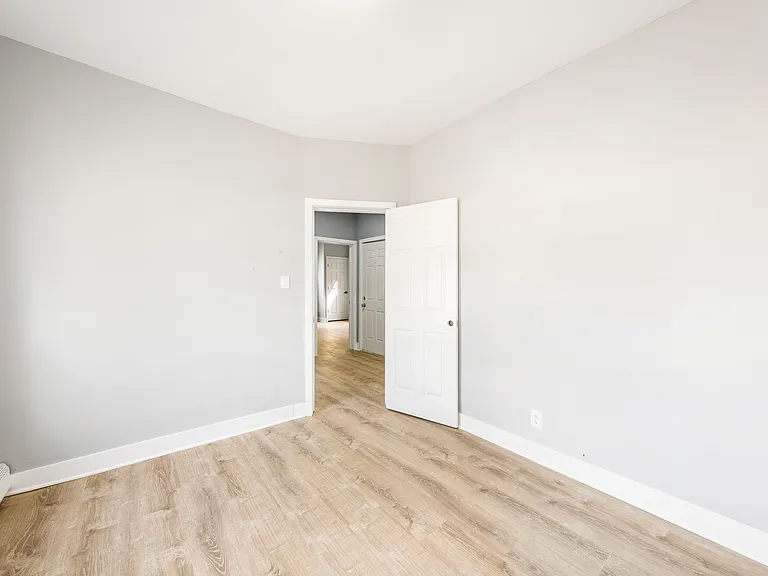 170 N 15th St #2 — Photo 12