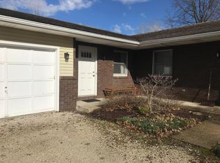 1679 Braceville Robinson Rd, Southington, OH 44470