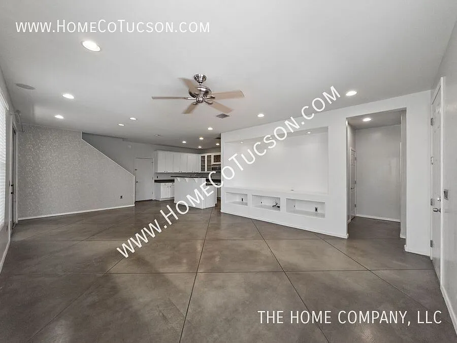 5749 E. Bellow Lane Beautiful Two-Story Home with 3 Bedrooms, 3 Bathrooms — Photo 3