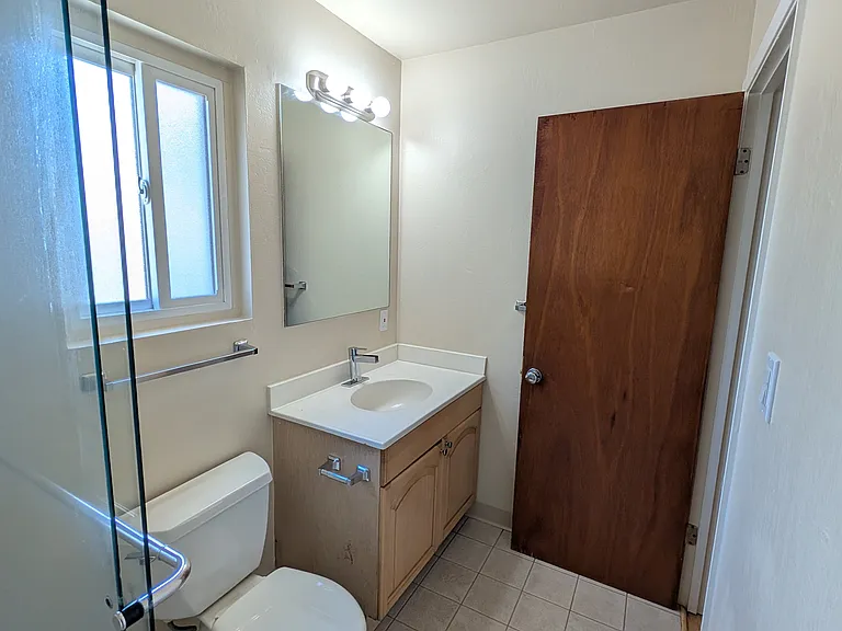 1422 Lincoln Ave #5 — Photo 4