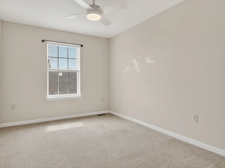 1772 Fairbank Ln — Photo 30
