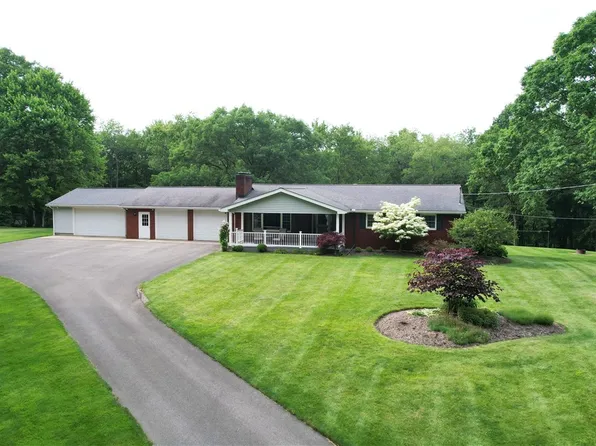 321 Headland Rd, Butler, PA 16002