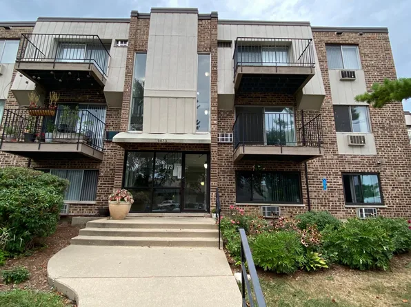 1473 N Winslowe Dr APT 304, Palatine, IL 60074