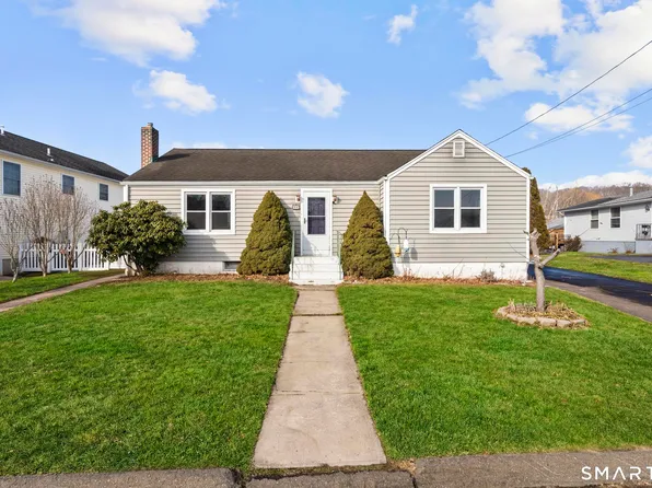 36 Aceto Street, Branford, CT 06405