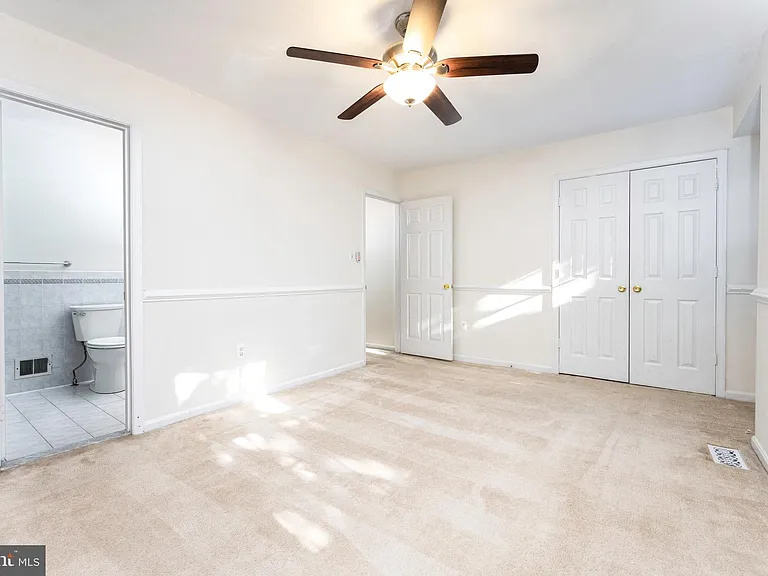 6705 Surreywood Ln — Photo 15