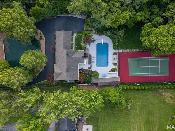 5th image of 12759 Ladue Rd