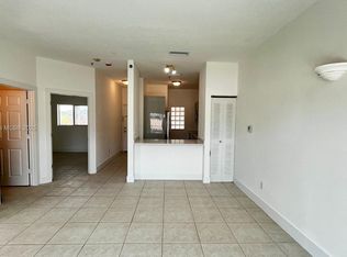 695 SW 11th St APT 304, Miami, FL 33129