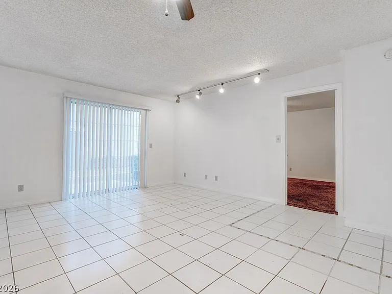 3823 S Maryland Pkwy #B2 — Photo 21