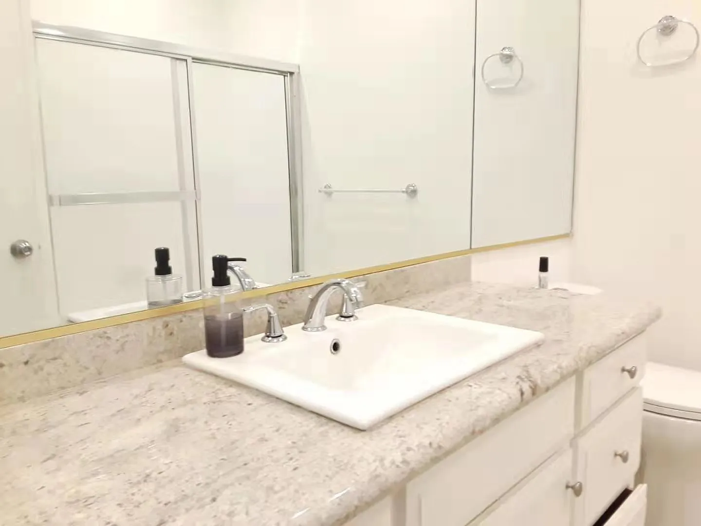 1424 Amherst Ave #QPT - Grand1 — Photo 3