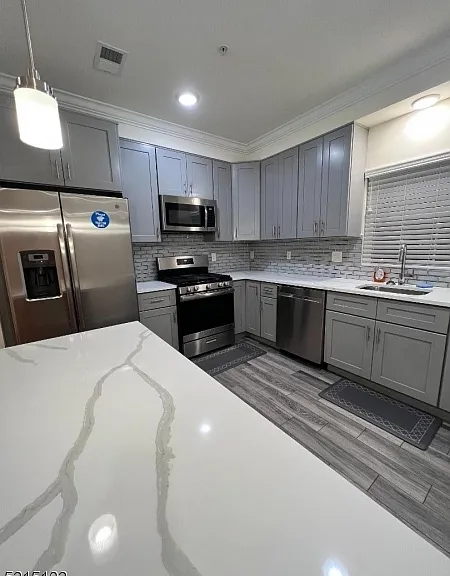 55 Hazelwood Ave — Photo 7