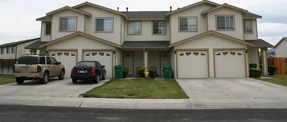 417 Valley Cir #C