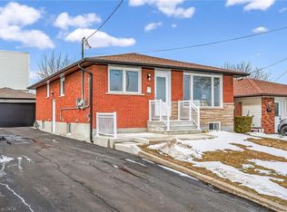 74 Victor Blvd, Hamilton, ON L9A 2V4