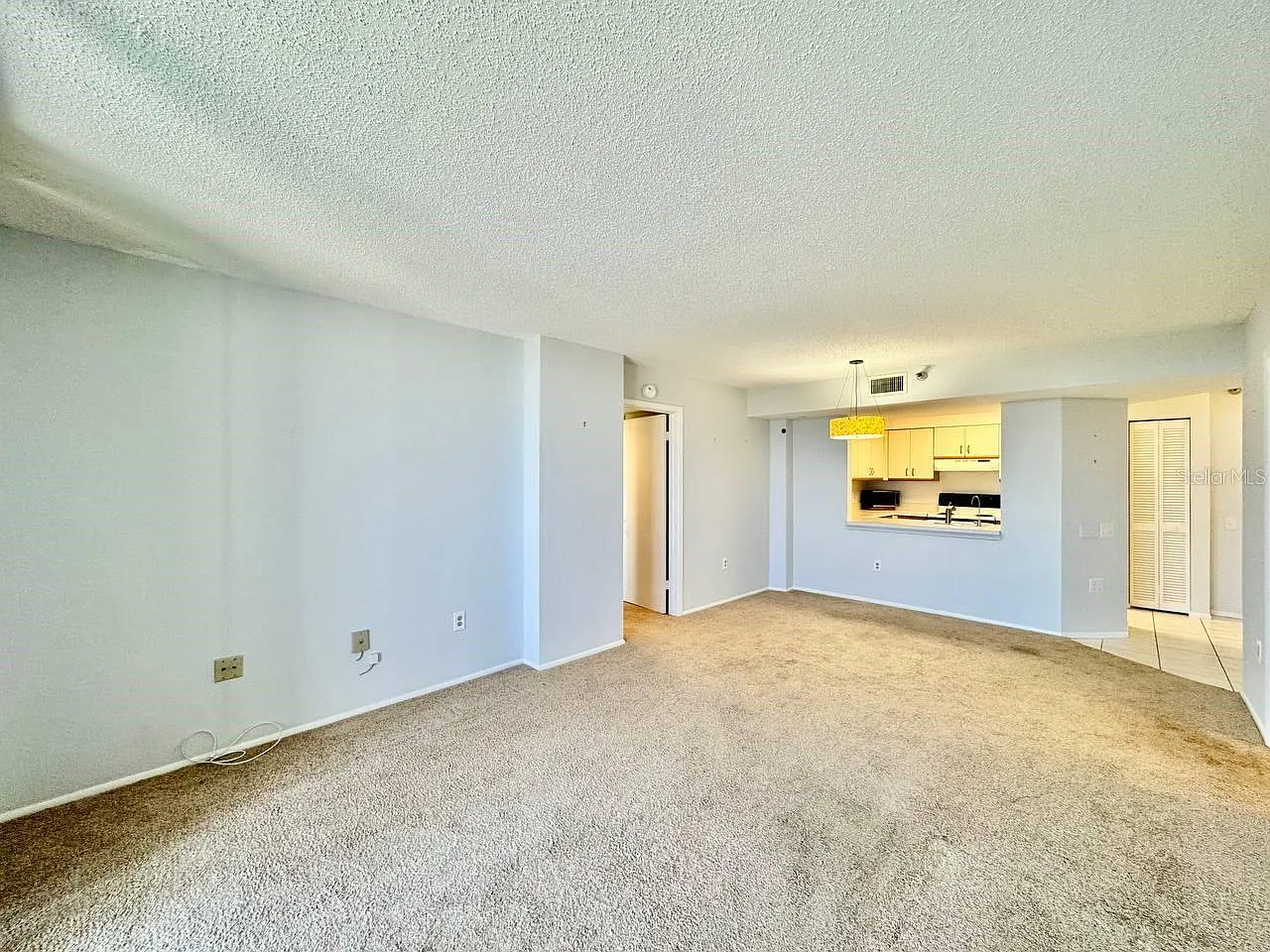 2 bed, 1085 sqft, $1,845 — Photo 2