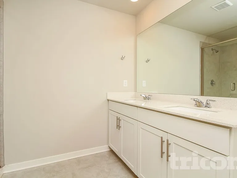 1720 Lannister Ave — Photo 9
