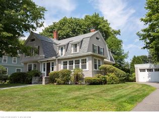 11 Cottage Farms Rd, Cape Elizabeth, ME 04107
