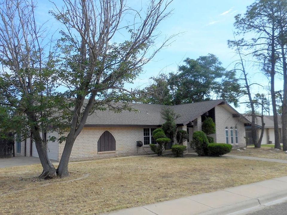 1st image of 4221 Bay Oaks Dr