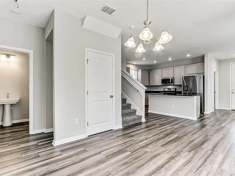 616 Palmetto Pl — Photo 9