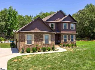209 Plantation Grove Dr, Roebuck, SC 29376