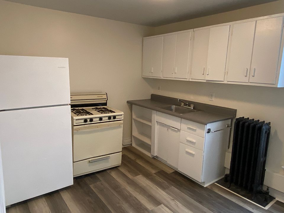 1st image of 807 Young St #2
