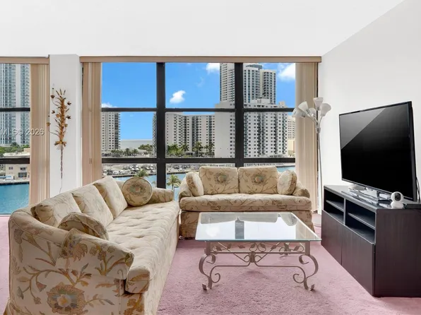 1000 Parkview Dr APT 822, Hallandale Beach, FL 33009