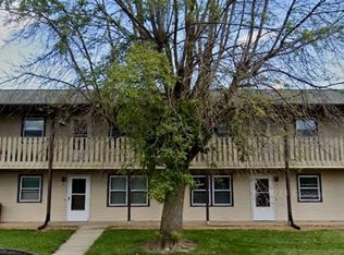 1227 Meridian Heights Dr #2, Eau Claire, WI 54703