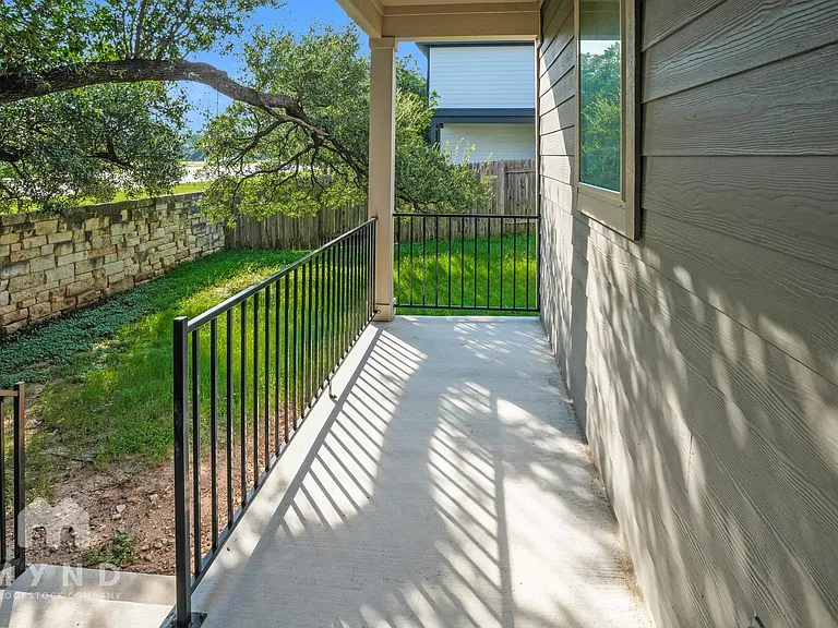 708 Hays Hill Dr — Photo 22