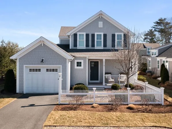2 Saltwater Cir, Mashpee, MA 02649