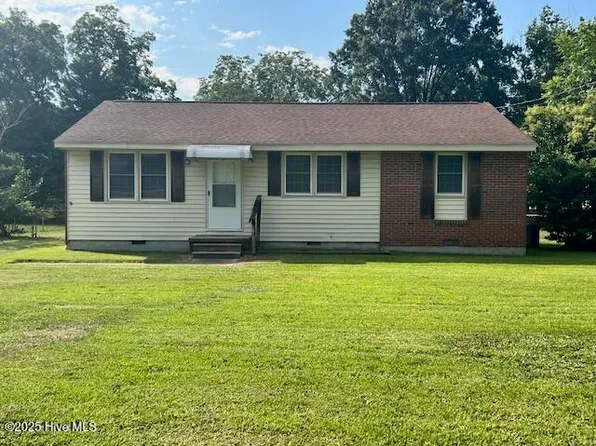 313 Nelson Drive, Goldsboro, NC 27534