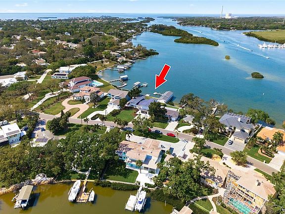 3rd image of 915 BAYSHORE DRIVE