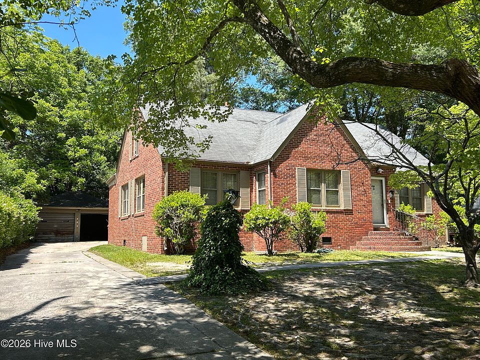 1st image of 406 Rountree Street W