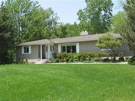 724 Richman Rd photo 1
