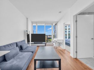8488 Cornish St #908, Vancouver, BC V6P 0C2