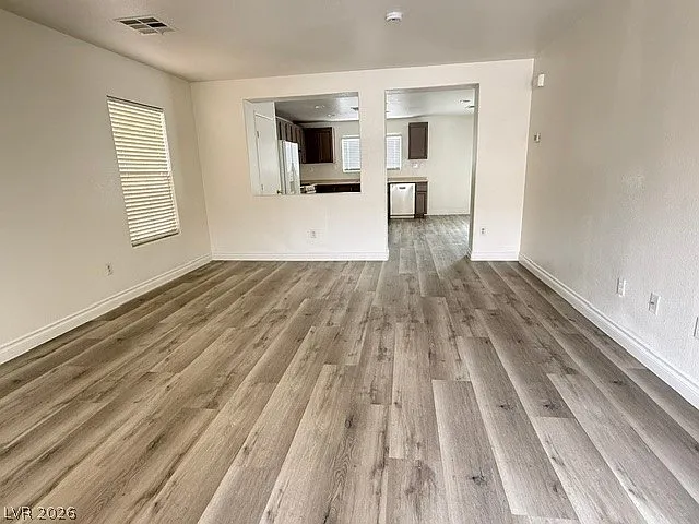 8012 Dutch Villas St — Photo 3