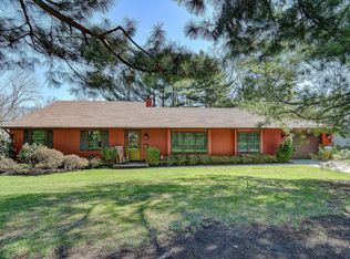 54 Balloch Pl, Red Bank, NJ 07701
