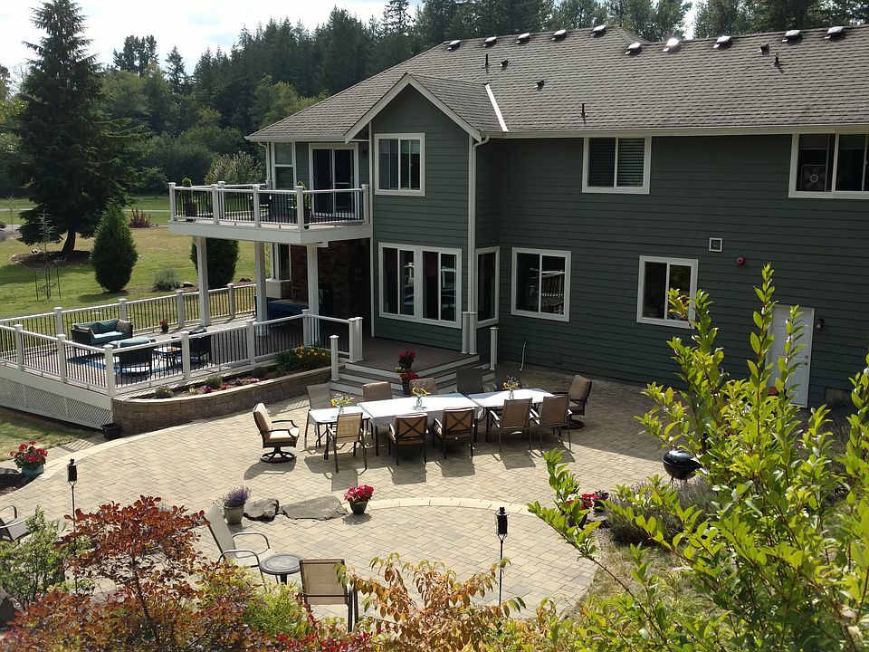Outdoor Living Area