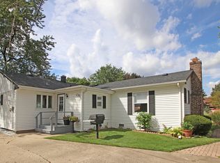 1301 S 2nd Ave, Des Plaines, IL 60018